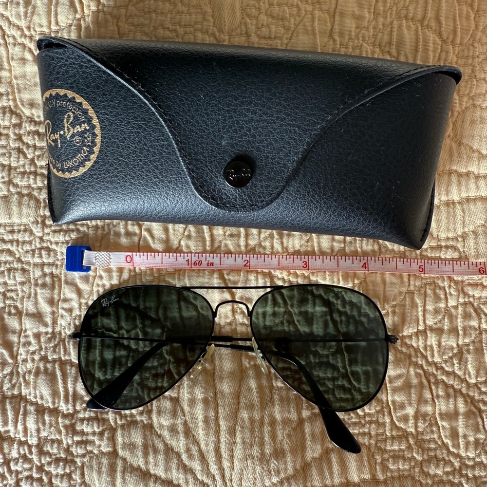 Ray-Ban Dark Aviator Sunglasses with Case